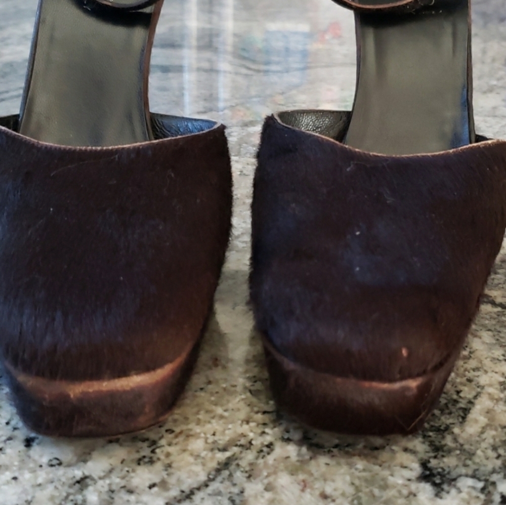 Gucci Platform Ponyhair Heels - Picture 4 of 8